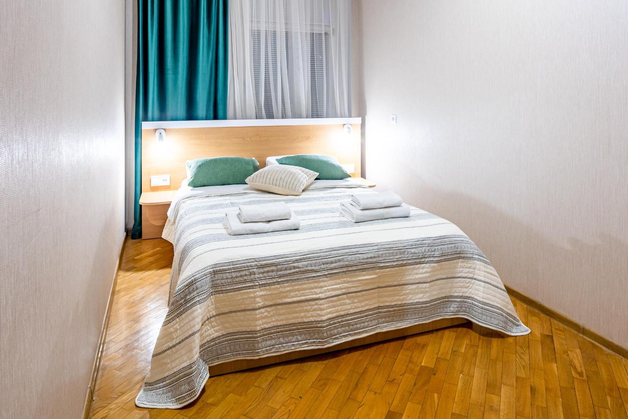 Just Another Comfy Apartment On The Main Squere. 2 Bedrooms, Own Heating, Ac Lviv Exteriör bild