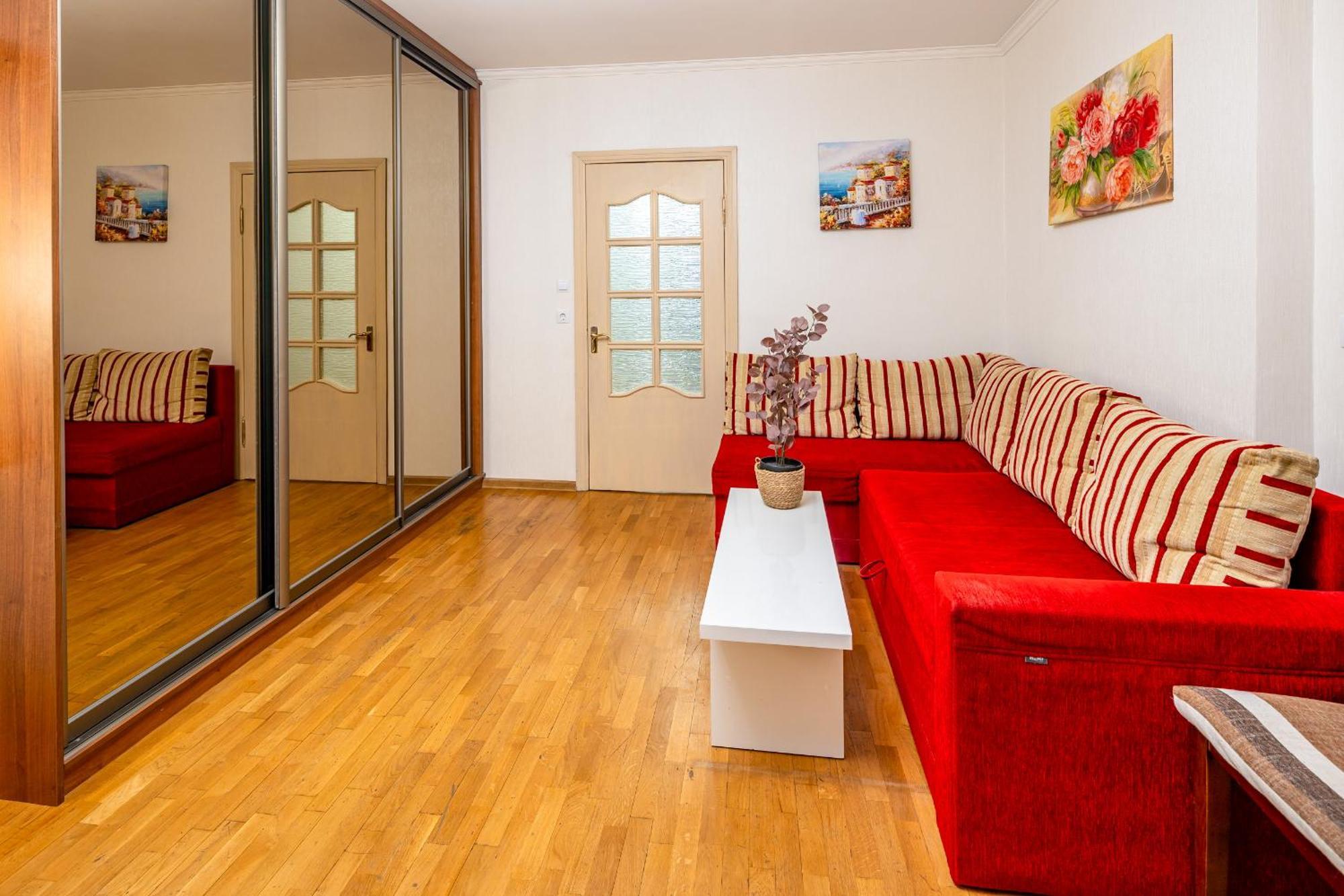 Just Another Comfy Apartment On The Main Squere. 2 Bedrooms, Own Heating, Ac Lviv Exteriör bild